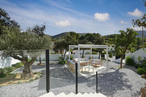Villa with Private Pool image 7