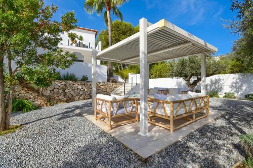 Villa with Private Pool image 6