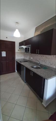 Charmant studio piscine mdiq cabonegro martil 92 in Cabo Negro