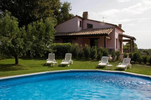  Relais Il Ciliegio, Pension in Sorano