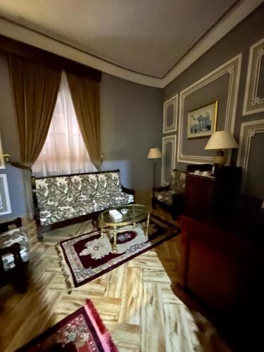 Cosmopolitan hotel - image 13