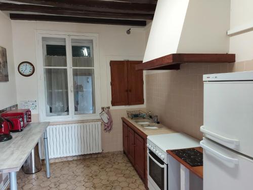 virtuve, Chez Robins in Trie-Chateau