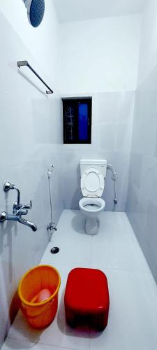 Double or Twin Room with Private Bathroom image 6