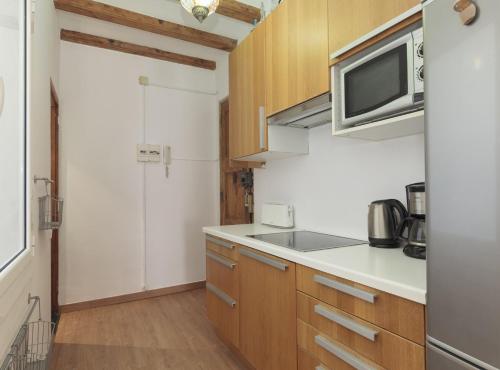 Authentic flat in Poble Sec - Paralelo - main image