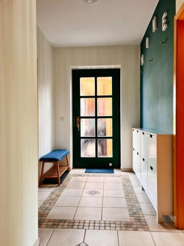 Entree, Appartement Uttied mit Terrasse und Garten - 4 Sterne DTV in Rambin