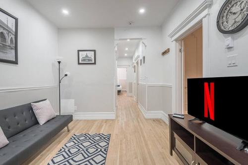 Lovely 4BedR in the heart of Mile-End ~ FREE Parking