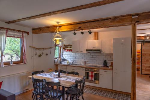 設施, Kuća za odmor Žabina hiža (Kuca za odmor Zabina hiza) in 下斯圖比察