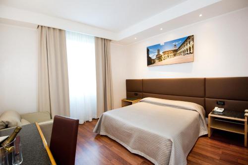 Hotel Minerva - image 11