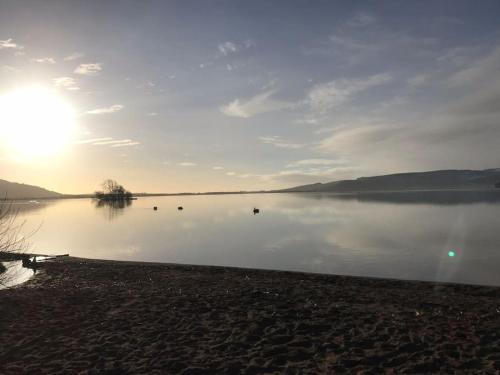 Loch Leven Getaway - 2 bed house in Кинрос