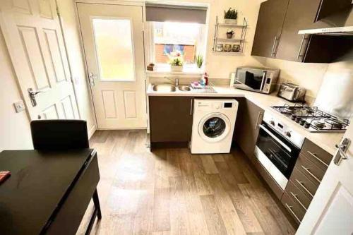 Loch Leven Getaway - 2 bed house in Кинрос