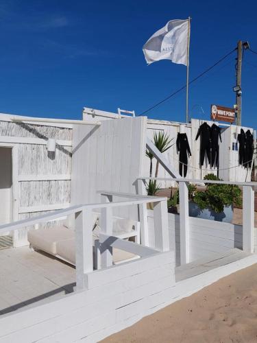NEW! Modern apartment by the ocean - 14