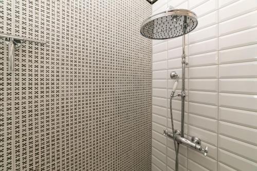 New studio 3 - self check in with parking included, Bratislava (fotografie 8)