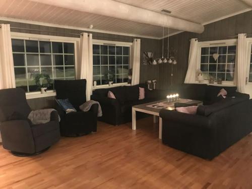 Stor familiehytte på Småsætra, Sjusjøen (Stor familiehytte pa Smasætra, Sjusjøen) in Sjusjoen