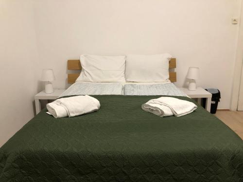 Convenient 3BR Apt. near Danube & Millenium Tower