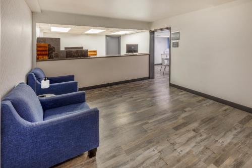 Lobby, Baymont by Wyndham Laredo in Laredo (TX)