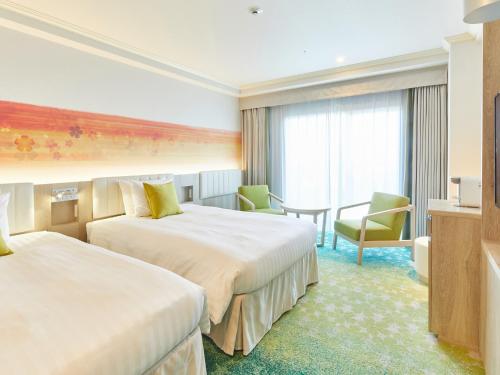 <11-12 Floor> Nikko Standard Twin Room with Park View - Non Smoking - No guarantee to enter the theme park