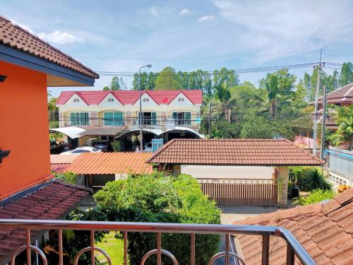 Balcony/terrace, The Park Pool Villa Pattaya in Huai Yai