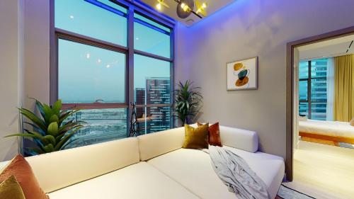 High-End Designer Penthouse Full Burj Khalifa View - image 4