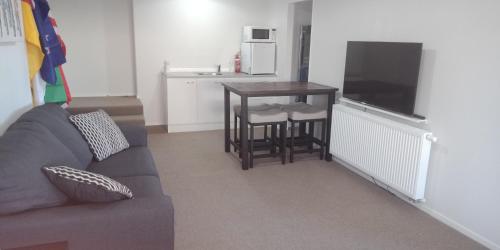Modest comfortable relaxed home away from home - Apartment - Rotorua