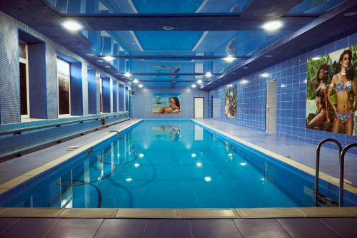 مسبح, Hotel Royal Poltava in بولتافا