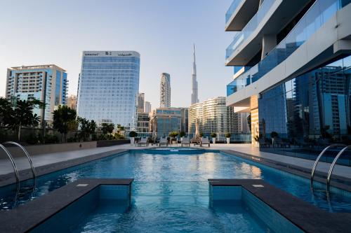 Kasco Homes Holidays LLC Waves Tower, Дубай (фото 4)