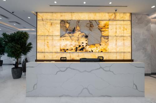 Kasco Homes Holidays LLC Waves Tower, Дубай (фото 9)