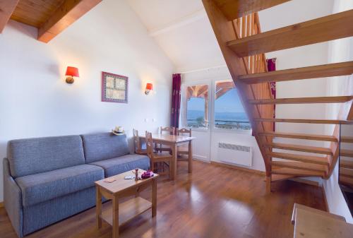 Two-Bedroom Apartment in Chalet (6 People)