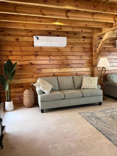 أكواخ غيم ومطر (أكواخ غيم ومطر) in Al Hada