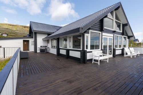 Exterior view, Blue Viking Luxury Cabin in Hveragerdi