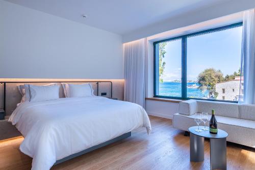 Amario Suites Hotel in Eja(Peloponesa)