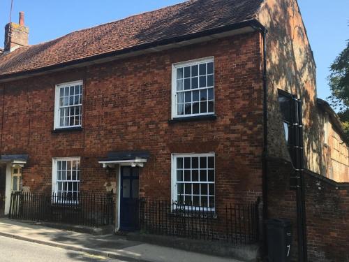 View, The Old Barn Marlborough, spacious grade 2 listed with parking in Marlborough