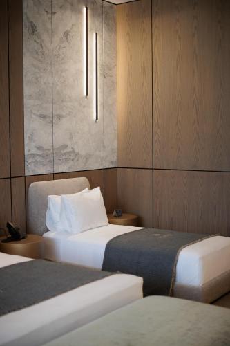 Prado Luxury Hotel – Himarë, CA