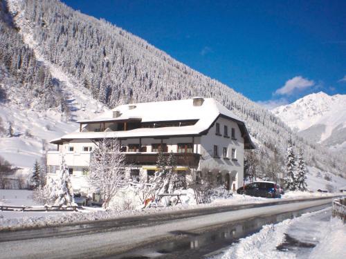  Apartment Sonnenhof-1 by Interhome, Pension in Kaunertal