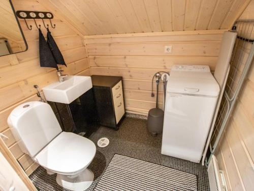 Bathroom, Holiday Home Arha by Interhome in Kaupinjärvi