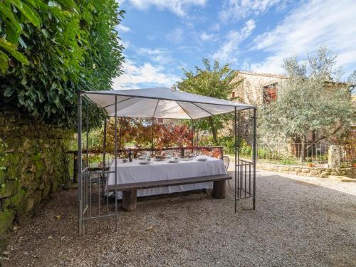 Holiday Home Il Feudo by Interhome in Poggioni