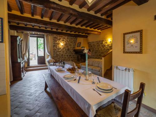 Holiday Home Il Feudo by Interhome in Poggioni