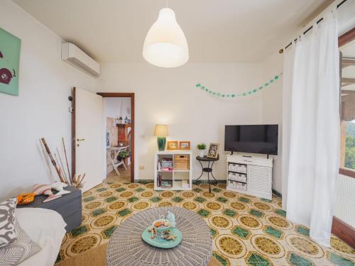  Holiday Home Casa Giulia by Interhome in Seravezza