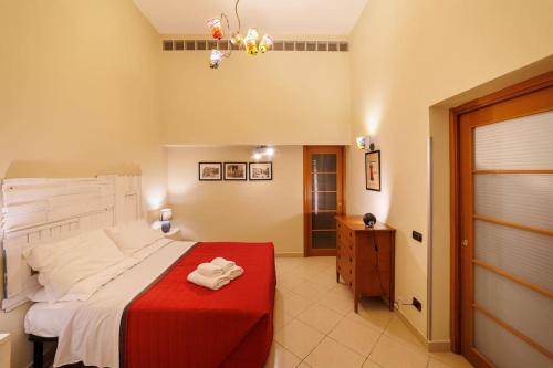 The San Gregorio Armeno Apartment By HouseinNaples