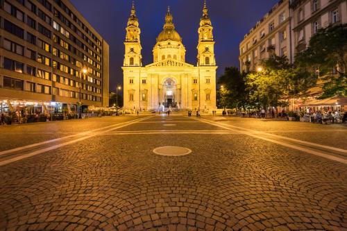 The Pearl of the Heart of Budapest, Budapest