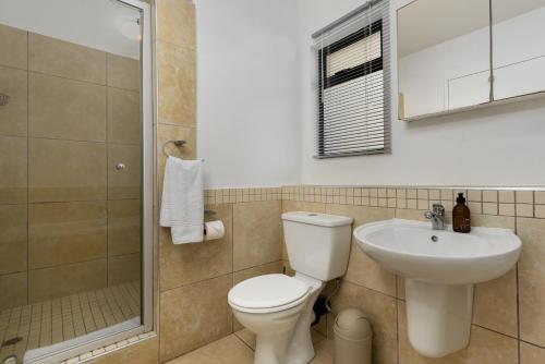Knightsbridge 108 - image 10