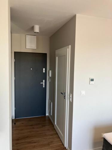 Studio Apartment image 9