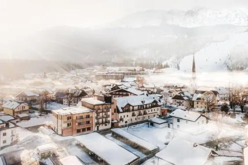 Hotel Samerhof - Wellness, Rooftop Whirlpool & kostenloses Skidepot in Tröpolach, Österreich