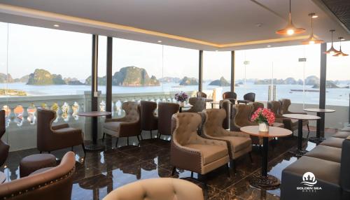 Bar/lounge, Golden Sea HaLong Hotel near Halong Pearl Museum