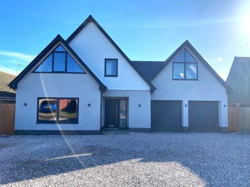 Brand New, Stunning Beachside House, Seasalter