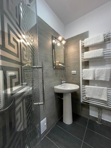 Schei Central Studio Rooms in the heart of Brasov 3