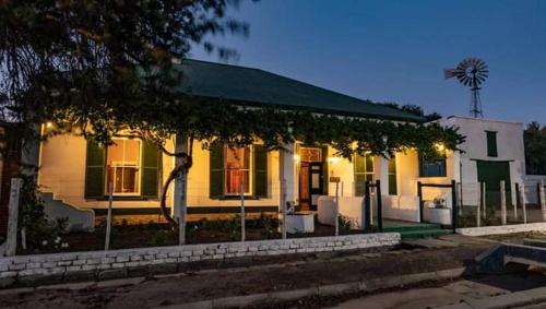 Colonial Karoo Guesthouse in Central Karoo DC