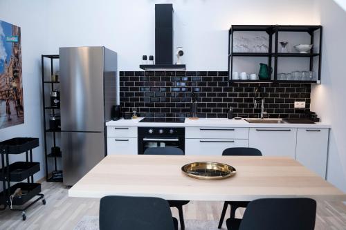 Stilvolle Dachgeschosswohnungen mit Balkon in Innenstadt Nähe - image 7