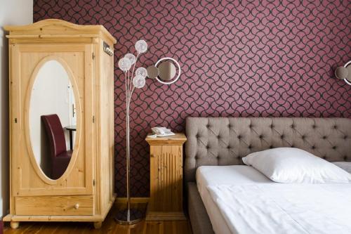 Single Room image 4