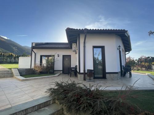 Asya Guest House