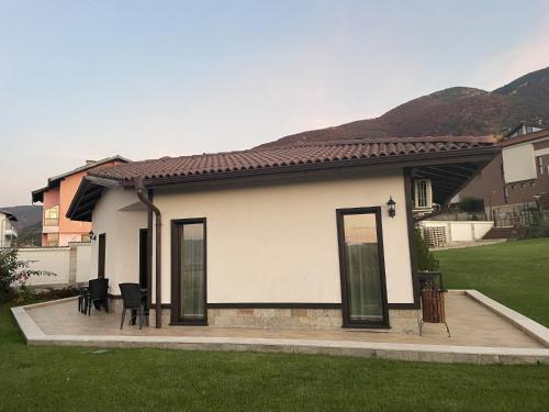 Asya Guest House